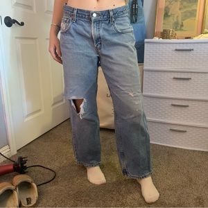 Levi’s 550 relaxed fit distressed